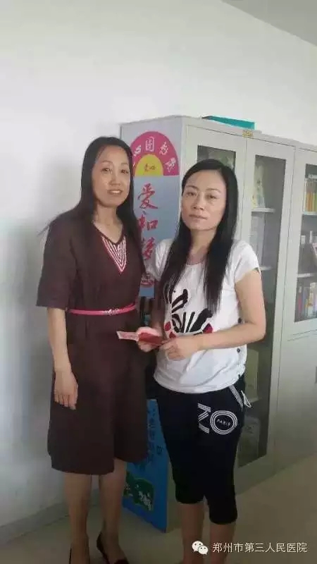 本科室病友捐助明畅…… 据血液科副主任王娴静介绍,患儿是急性髓系